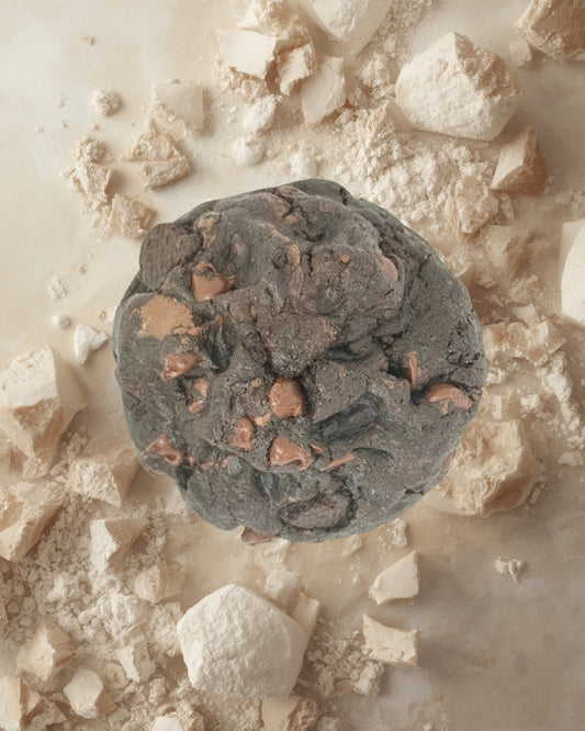 Chocolate Cookies 'N Cream Cookie