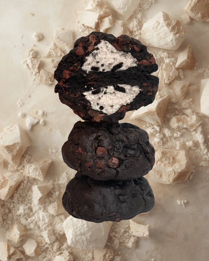 Chocolate Cookies 'N Cream Cookie